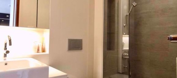 2 bedrooms Condo in Khlong Toei, Thailand No. 9800 17