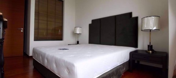 2 bedrooms Condo in Khlong Toei, Thailand No. 9800 10