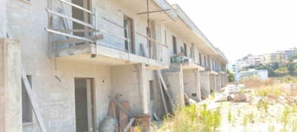 Casa de 3 divisões em Gaeta, Italy N.º 199878 2