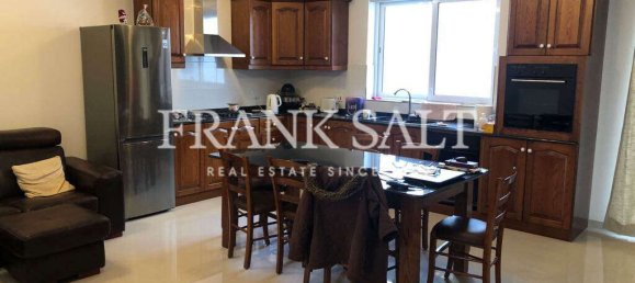 2 bedrooms Maisonette in Zebbug, Malta No. 11258 2