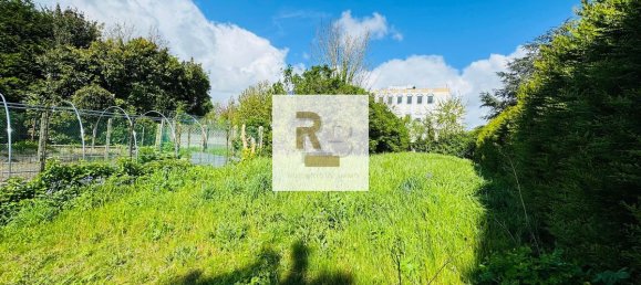 Edificio en Lens, France 260 m² No. 66300 7