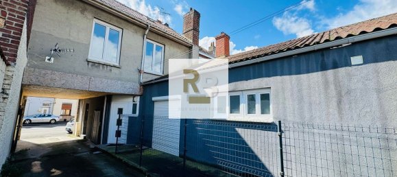 Edificio en Lens, France 260 m² No. 66300 2