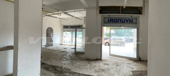 1 room Commercial property in Rome, Italy No. 218263 5