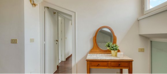 2 bedrooms Duplex in Rome, Italy No. 321557 16