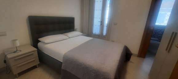 5 bedrooms Apartment in Forte dei Marmi, Italy No. 227905 10