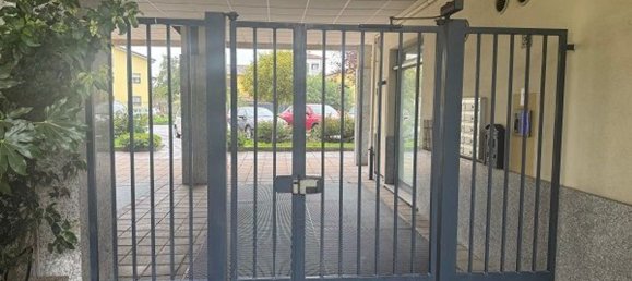 92m² Commercial property in Pessano con Bornago, Italy No. 361043 19