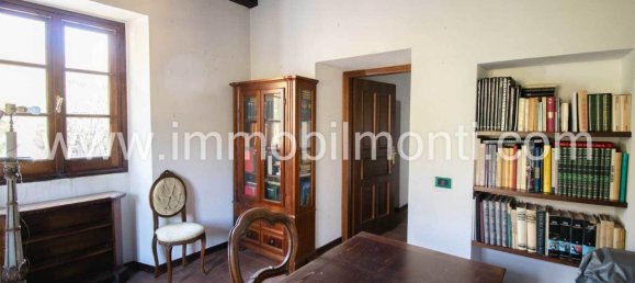 Дом с 11 комнатами в Каваторе, Италия № 38634 21