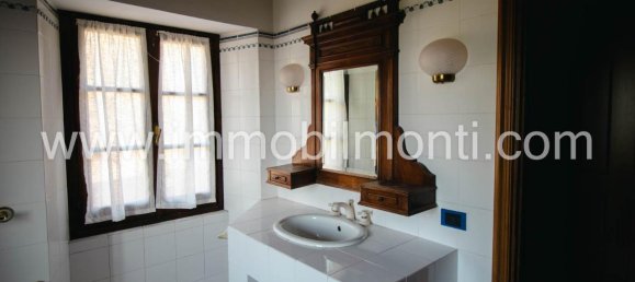 Дом с 11 комнатами в Каваторе, Италия № 38634 23