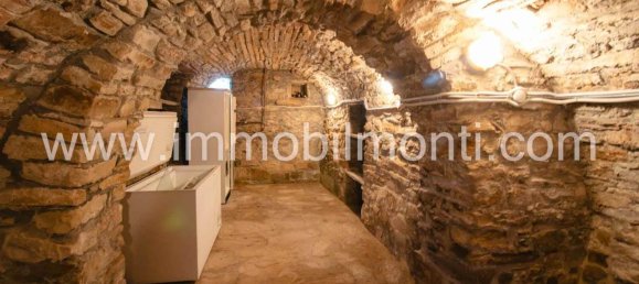 Дом с 11 комнатами в Каваторе, Италия № 38634 29