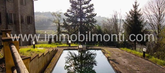 Дом с 11 комнатами в Каваторе, Италия № 38634 3