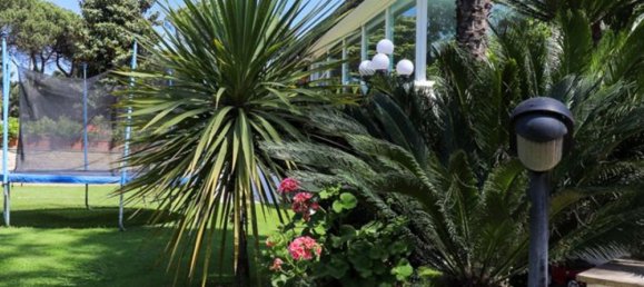 6-Zimmer Villa in Rome, Italy, Nr. 48277 3