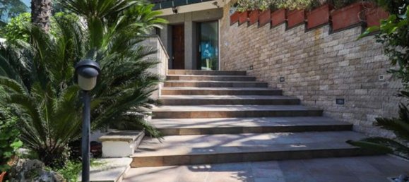 6-Zimmer Villa in Rome, Italy, Nr. 48277 23