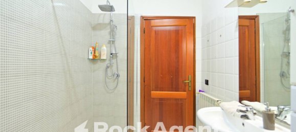 2 bedrooms Apartment in Sonnino, Italy No. 264251 8