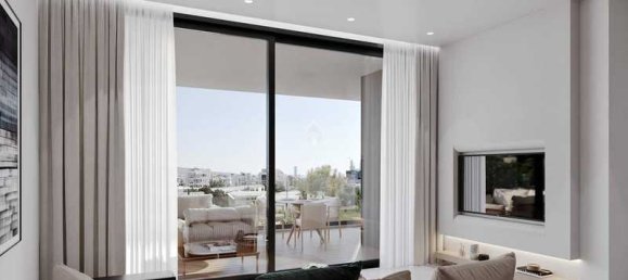 3 bedrooms Apartment in Limassol, Cyprus No. 19307 3