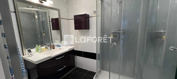 1 bedroom Apartment in Luisant, France No. 235859 5