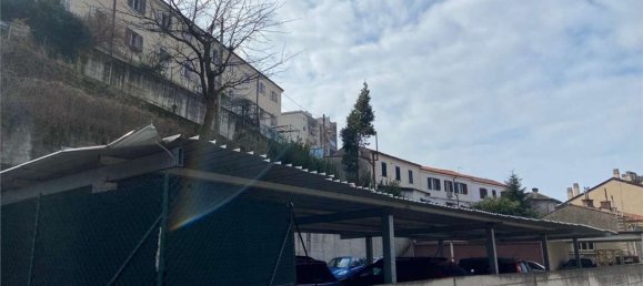  مرآب في Trieste, Italy 14متر مربع رقم 80413 6