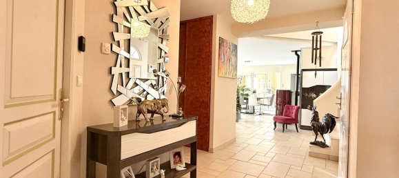 Casa de 3 dormitorios en Brigueuil, France No. 341228 10