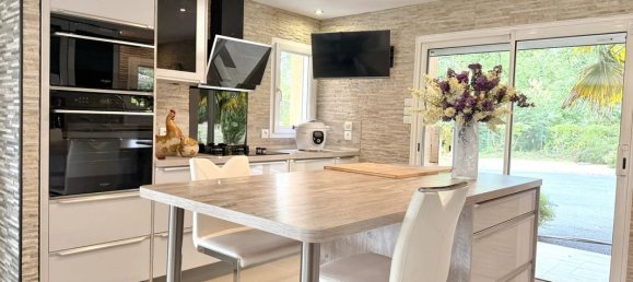 Casa de 3 dormitorios en Brigueuil, France No. 341228 5