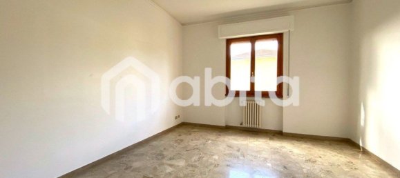 4 rooms Apartment in Reggello, Italy No. 12764 7