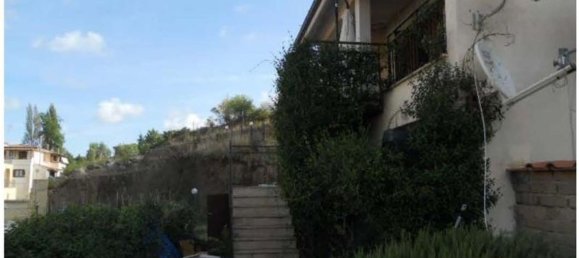 4 rooms House in Ardea, Italy No. 200042 2