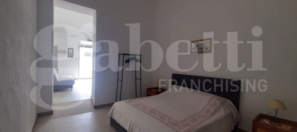 2 bedrooms House in Syracuse, Italy No. 265054 5