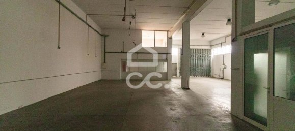 مستودع في Guimaraes, Portugal 400متر مربع رقم 61003 9