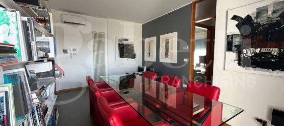 Квартира с 2 спальнями в Торторето, Италия № 201407 2