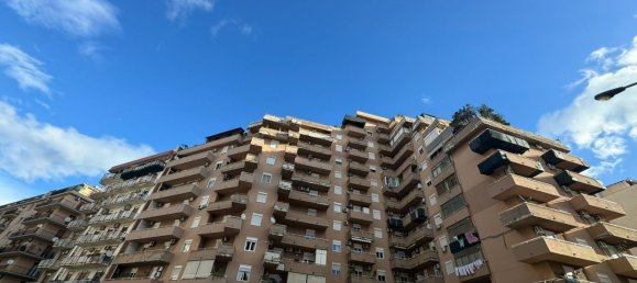 Apartamento de 5 habitaciónes en Palermo, Italy No. 48374 2