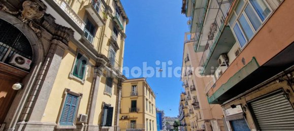 Apartamento de 3 dormitorios en Naples, Italy No. 330294 18