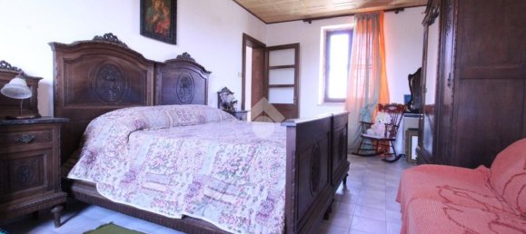 Дом с 5 комнатами в Аличе Кастелло, Италия № 13401 8