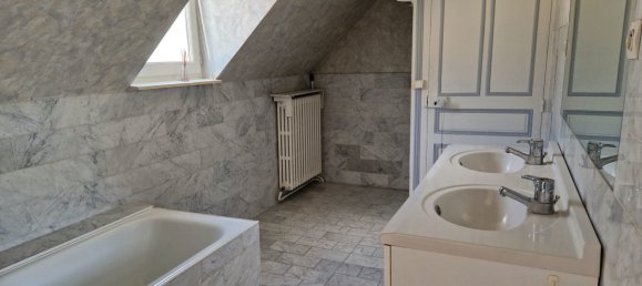 4 bedrooms House in Loches, France No. 58505 7