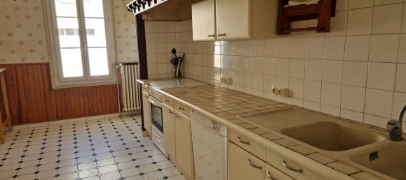 4 bedrooms House in Loches, France No. 58505 5