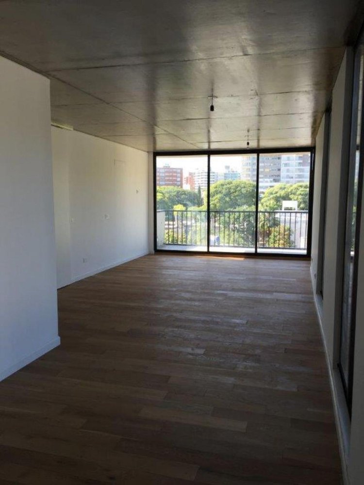 3 bedrooms Apartment in Montevideo, Uruguay No. 3407