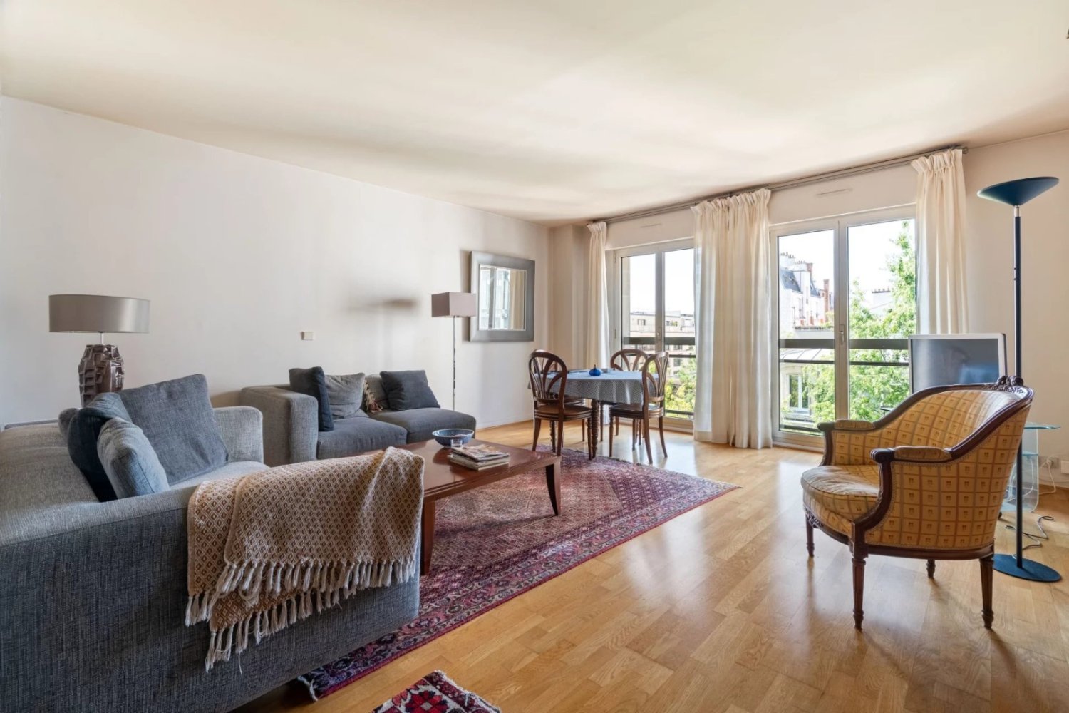3 bedrooms Apartment in Levallois-Perret, France No. 297992