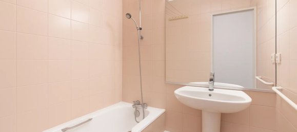 3 bedrooms Apartment in Levallois-Perret, France No. 297992 10