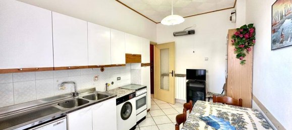 2 bedrooms Apartment in Borghetto Santo Spirito, Italy No. 111201 3