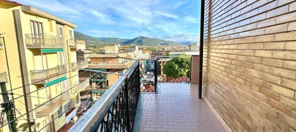 2 bedrooms Apartment in Borghetto Santo Spirito, Italy No. 111201 7