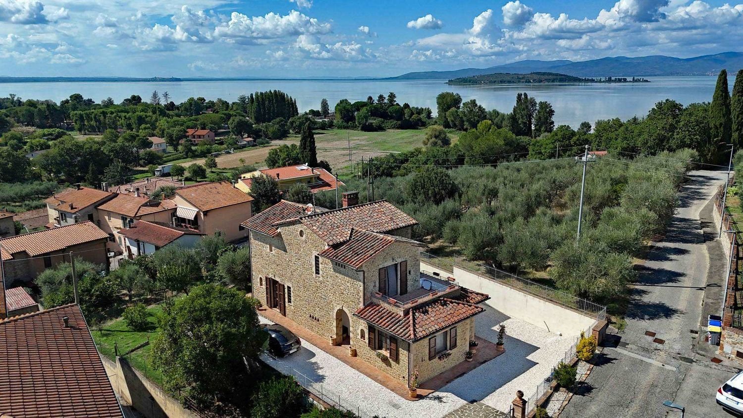 Casa T6 em Magione, Italy N.º 311416