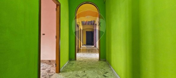 Apartamento de 3 dormitorios en Lucera, Italy No. 346060 3