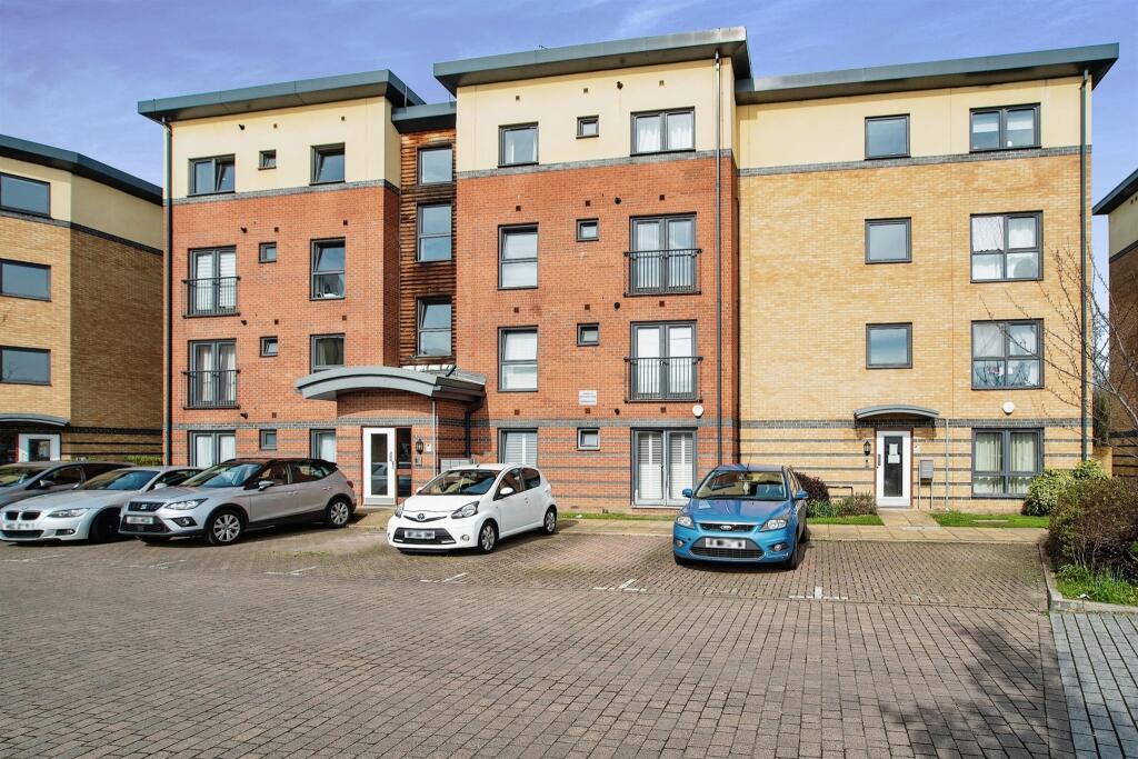 2 bedrooms Apartment in Watford, United Kingdom No. 6100