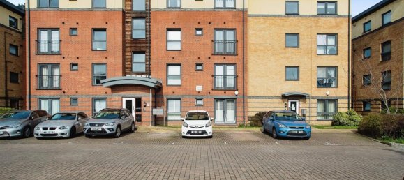 2 bedrooms Apartment in Watford, United Kingdom No. 6100 15