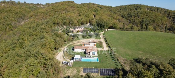 5 bedrooms House in San Venanzo, Italy No. 179471 20