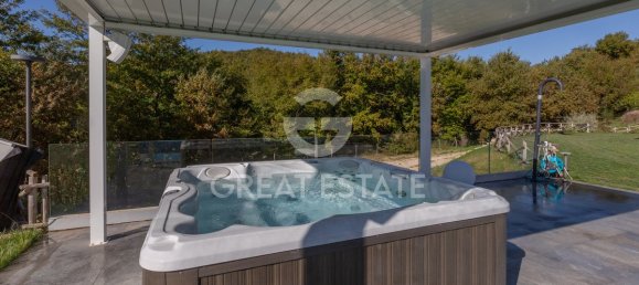 5 bedrooms House in San Venanzo, Italy No. 179471 26