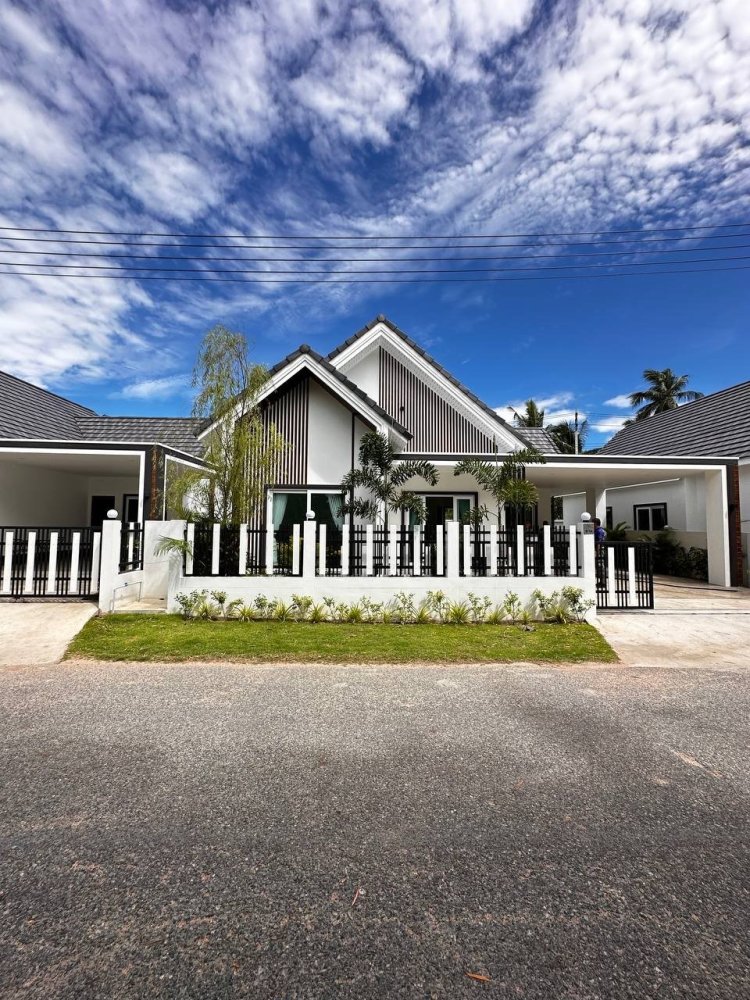 3 bedrooms Villa in Pattaya, Thailand No. 26409