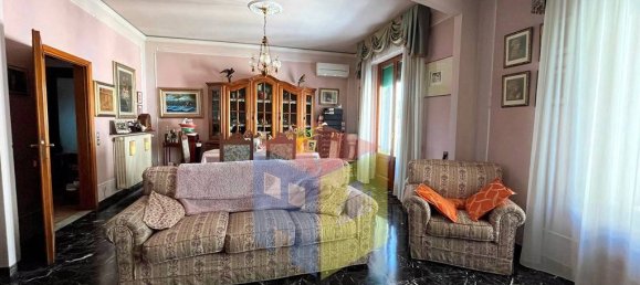 4 bedrooms Apartment in Scandicci, Italy No. 48285 14