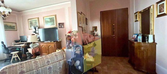 4 bedrooms Apartment in Scandicci, Italy No. 48285 8