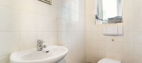 6 rooms House in Leer, Germany No. 330813 8