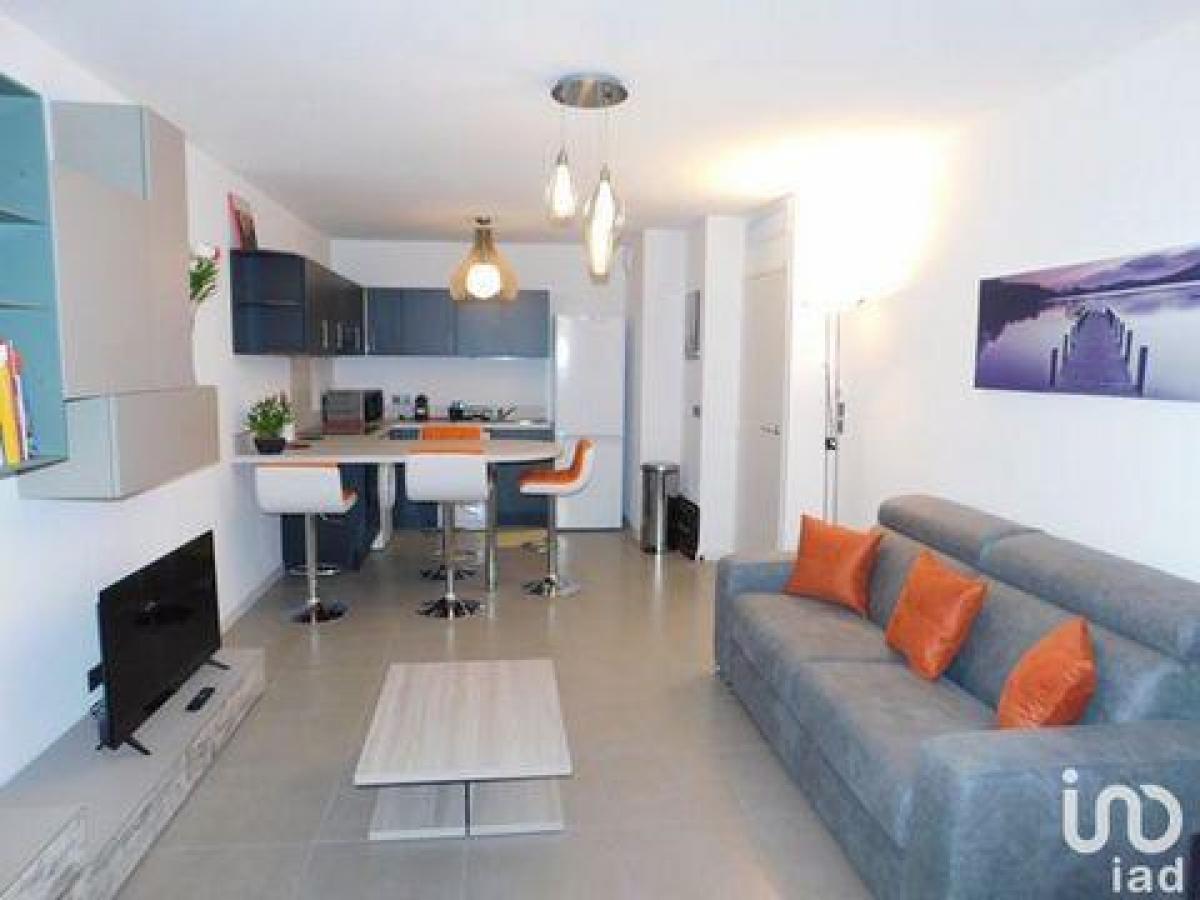 Studio in the Condo in Cannes, France No. 13665