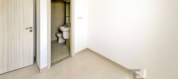 Moradia em banda T4 em Mudon, UAE N.º 95929 12