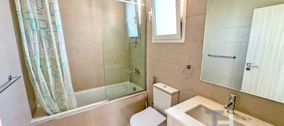 Moradia em banda T4 em Mudon, UAE N.º 95929 16